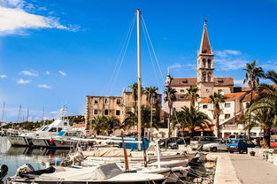 2025乐鱼体育网站入口冰岛队赢得一仗,已跻身欧锦赛行列